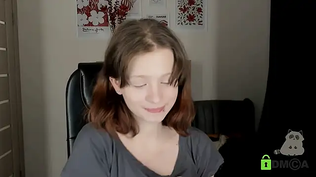 Snapshot of Alina_Mills chatting on November 28, 8:06 am Alina Mills online show from November 28, 8:06 am