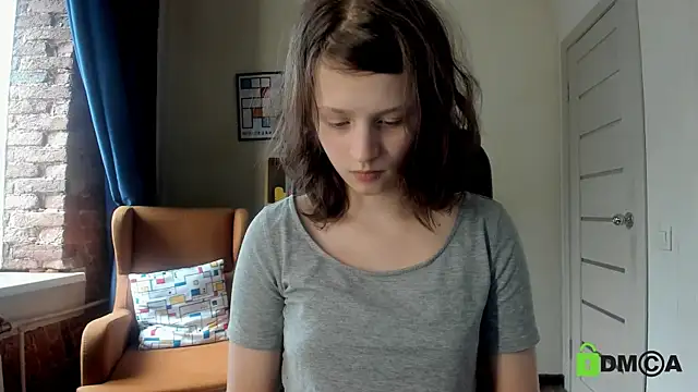 Snapshot of Alina_Mills chatting on July 23, 12:36 pm Alina Mills online show from July 23, 12:36 pm