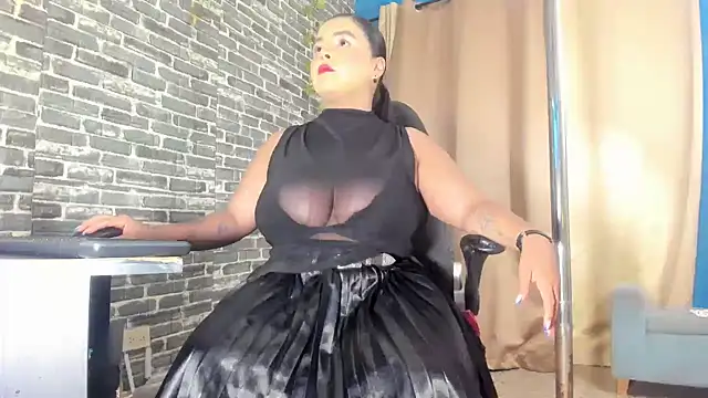 Snapshot of iam_samy_ chatting on July 1, 11:01 am iam samy online show from July 1, 11:01 am