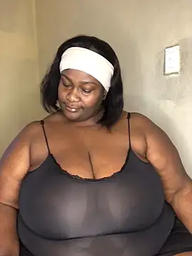 bustytitsxxx online show from April 24, 5:43 am