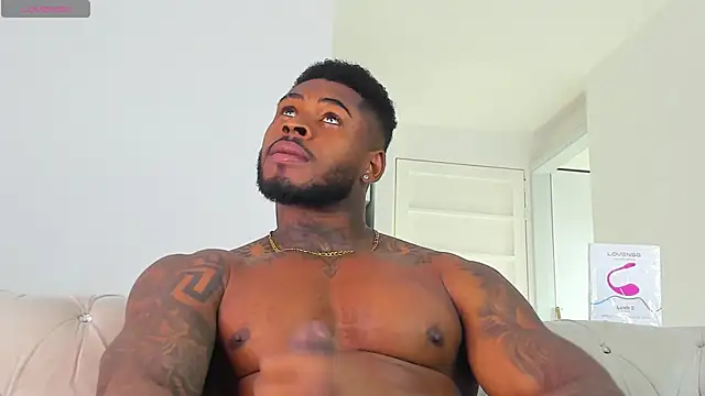 Makonneen online show from December 18, 7:42 pm