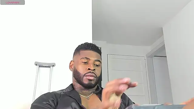 Snapshot of Makonneen chatting on June 6, 10:25 pm Makonneen online show from June 6, 10:25 pm