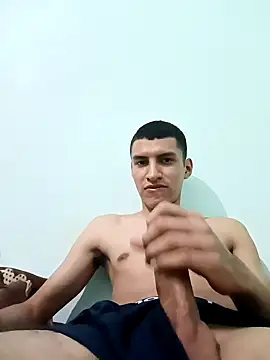 Rogersmit2 online show from January 30, 3:22 am