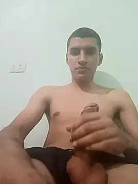 Rogersmit2 online show from February 28, 10:28 pm