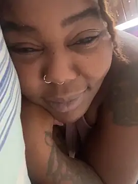 Goddess Nafeesha online show from October 12, 5:45 pm