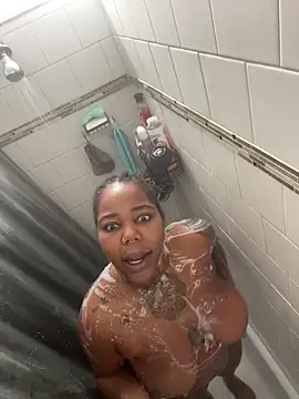 Goddess Nafeesha online show from December 17, 8:04 pm