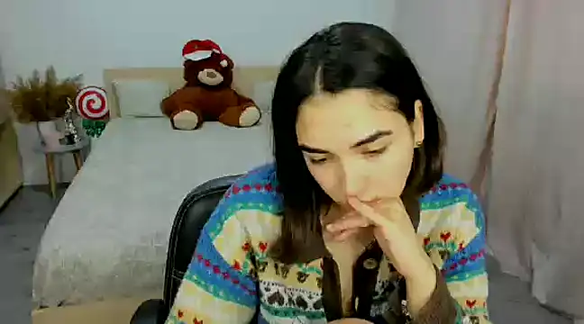 Alexa Dolly12 online show from December 18, 9:14 am