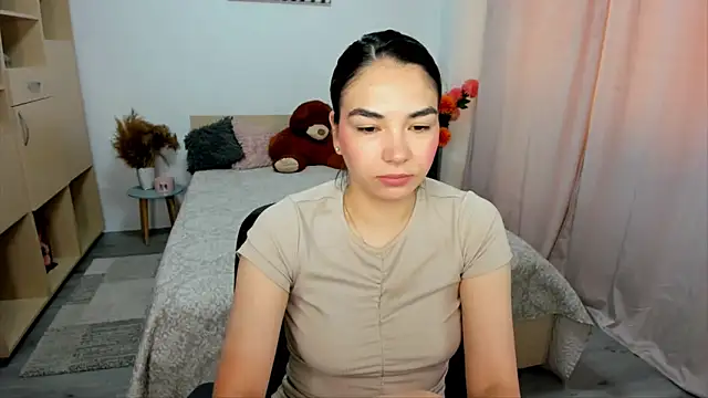 Snapshot of Alexa_Dolly12 chatting on May 9, 7:02 am Alexa Dolly12 online show from May 9, 7:02 am