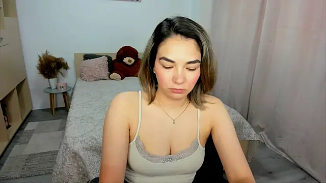 Snapshot of Alexa_Dolly12 chatting on May 14, 9:49 am Alexa Dolly12 online show from May 14, 9:49 am