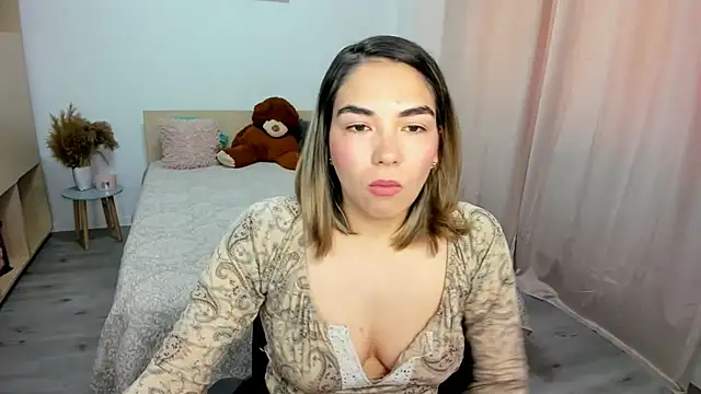 Snapshot of Alexa_Dolly12 chatting on July 9, 9:35 am Alexa Dolly12 online show from July 9, 9:35 am