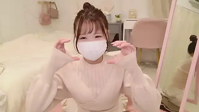 Sayuringo  online show from February 18, 11:11 am