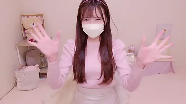 Sayuringo  online show from March 8, 7:05 am