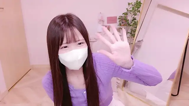 Sayuringo  online show from March 16, 9:05 am