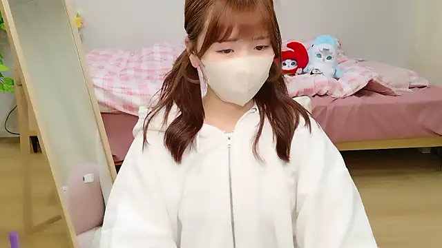 Sayuringo  online show from June 26, 1:04 pm