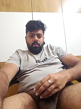 Hornie small Dick01 online show from March 6, 1:35 pm