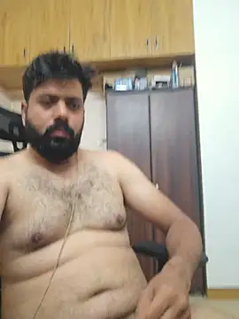 Hornie small Dick01 online show from May 4, 5:42 pm