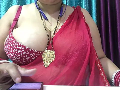 Snapshot of Desi_bhabhiii chatting on December 9, 5:51 am Desi bhabhiii online show from December 9, 5:51 am