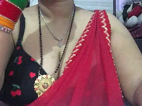 Snapshot of Desi_bhabhiii chatting on November 27, 5:42 am Desi bhabhiii online show from November 27, 5:42 am