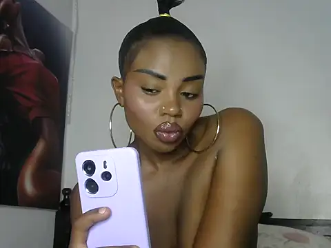 juicyblaqebony online show from September 9, 10:26 am