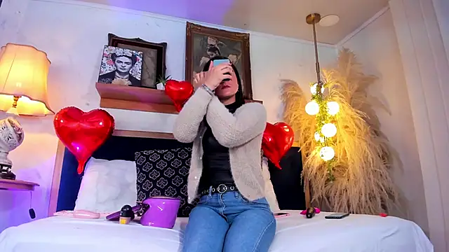 Alice milf  online show from January 29, 11:09 am