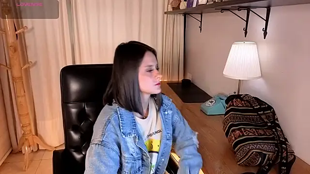 Alice milf  online show from January 9, 11:13 am