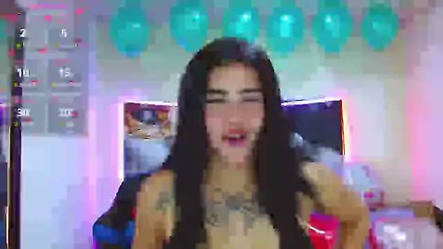 Snapshot of _luna_torres chatting on February 11, 1:09 pm luna torres online show from February 11, 1:09 pm