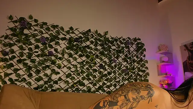 Snapshot of melody_cute10 chatting on February 3, 4:41 pm melody cute10 online show from February 3, 4:41 pm