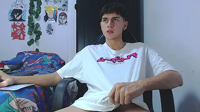 Snapshot of SonSett chatting on March 16, 2:43 am SonSett online show from March 16, 2:43 am