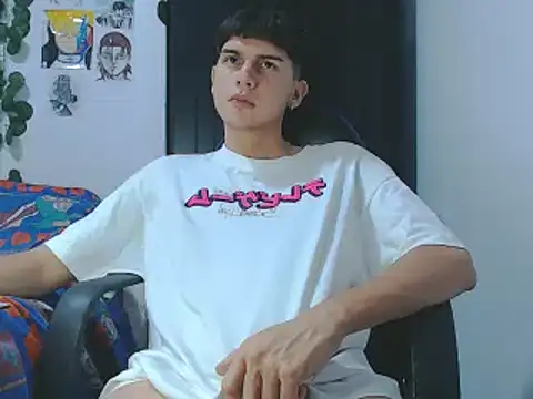 Snapshot of SonSett chatting on March 16, 5:47 am SonSett online show from March 16, 5:47 am