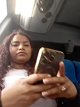 loly marce online show from October 25, 10:15 pm