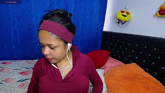 Melikasweetz online show from April 27, 4:49 pm