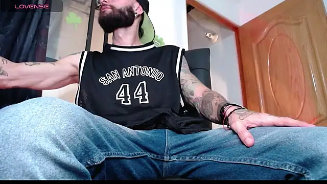 ren stipee online show from March 18, 11:53 pm