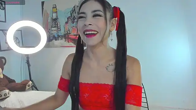 emma-hiill online show from December 4, 3:10 pm