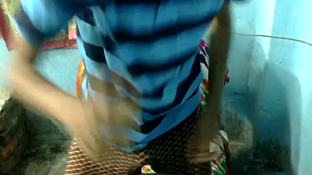 Snapshot of Alex_Suman25 chatting on October 6, 11:51 am Alex Suman25 online show from October 6, 11:51 am
