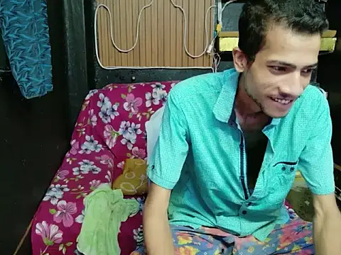 Snapshot of Alex_Suman25 chatting on June 29, 3:35 am Alex Suman25 online show from June 29, 3:35 am