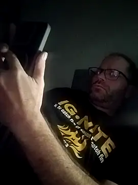 Snapshot of crazycam619 chatting on November 19, 7:30 am crazycam619 online show from November 19, 7:30 am