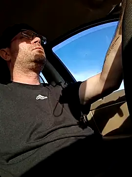 Snapshot of crazycam619 chatting on November 26, 10:22 pm crazycam619 online show from November 26, 10:22 pm