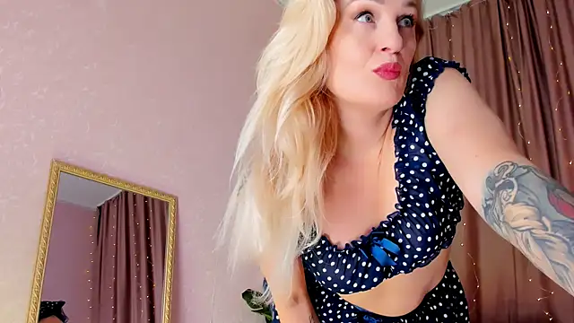 Snapshot of Elis_miracle chatting on March 23, 6:16 am Elis miracle online show from March 23, 6:16 am