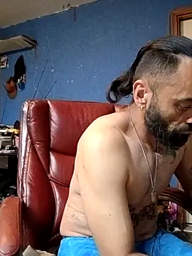 C8L3U online show from March 4, 6:52 am