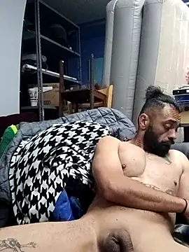 C8L3U online show from March 18, 11:13 am