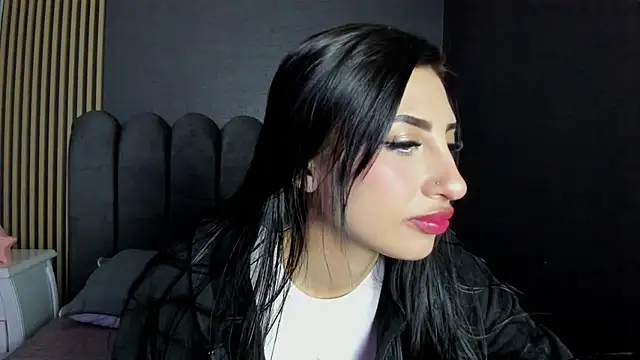 Nicolette ks  online show from May 5, 5:04 am