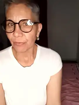 luz bella online show from December 3, 2:47 am