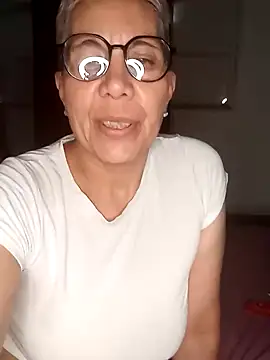 luz bella online show from December 14, 2:34 am