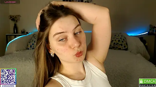 MurrrWorren online show from February 23, 6:39 am