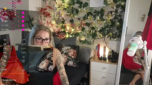 Tatjana Sue online show from December 18, 8:14 pm