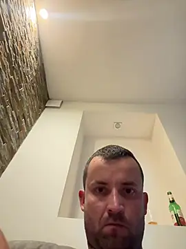 MateoKimiBi online show from May 9, 10:59 pm