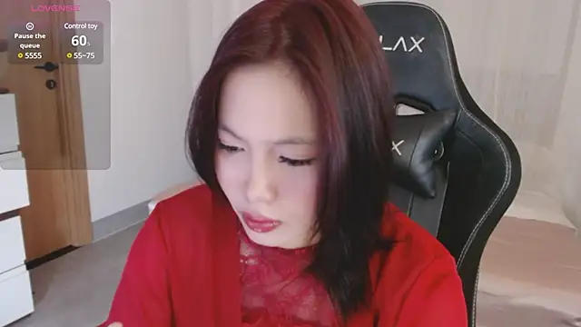 Lin SiYee online show from March 8, 1:50 am