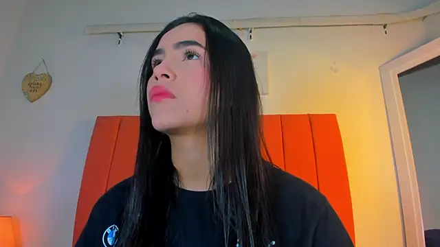 valen rose0 online show from December 18, 12:11 pm