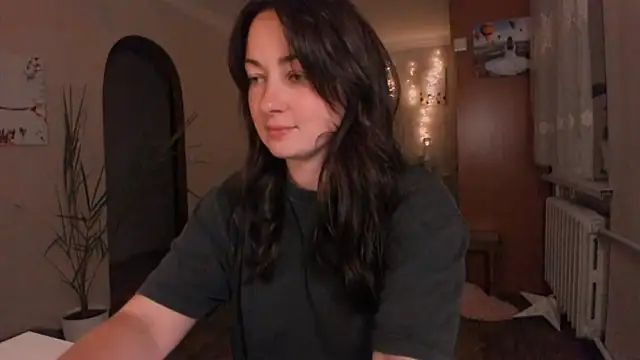 Snapshot of cClandesTina chatting on June 20, 8:22 pm cClandesTina online show from June 20, 8:22 pm