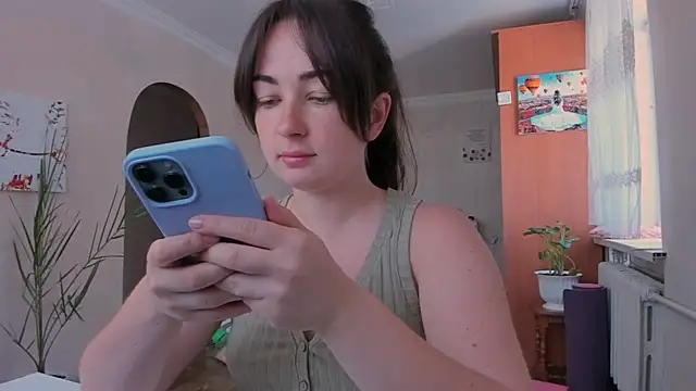 Snapshot of cClandesTina chatting on June 27, 9:58 am cClandesTina online show from June 27, 9:58 am